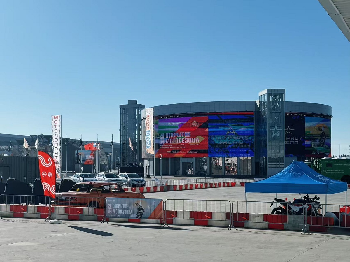 Hangyi porta soluzioni di viaggio adatte alle famiglie al Velokult 2025 a Mosca